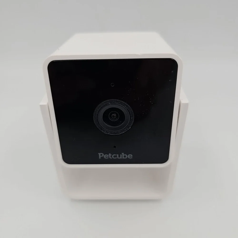 Petcube‎ CC10US Cam Pet Monitoring Camera with Built-in Home Surveillance